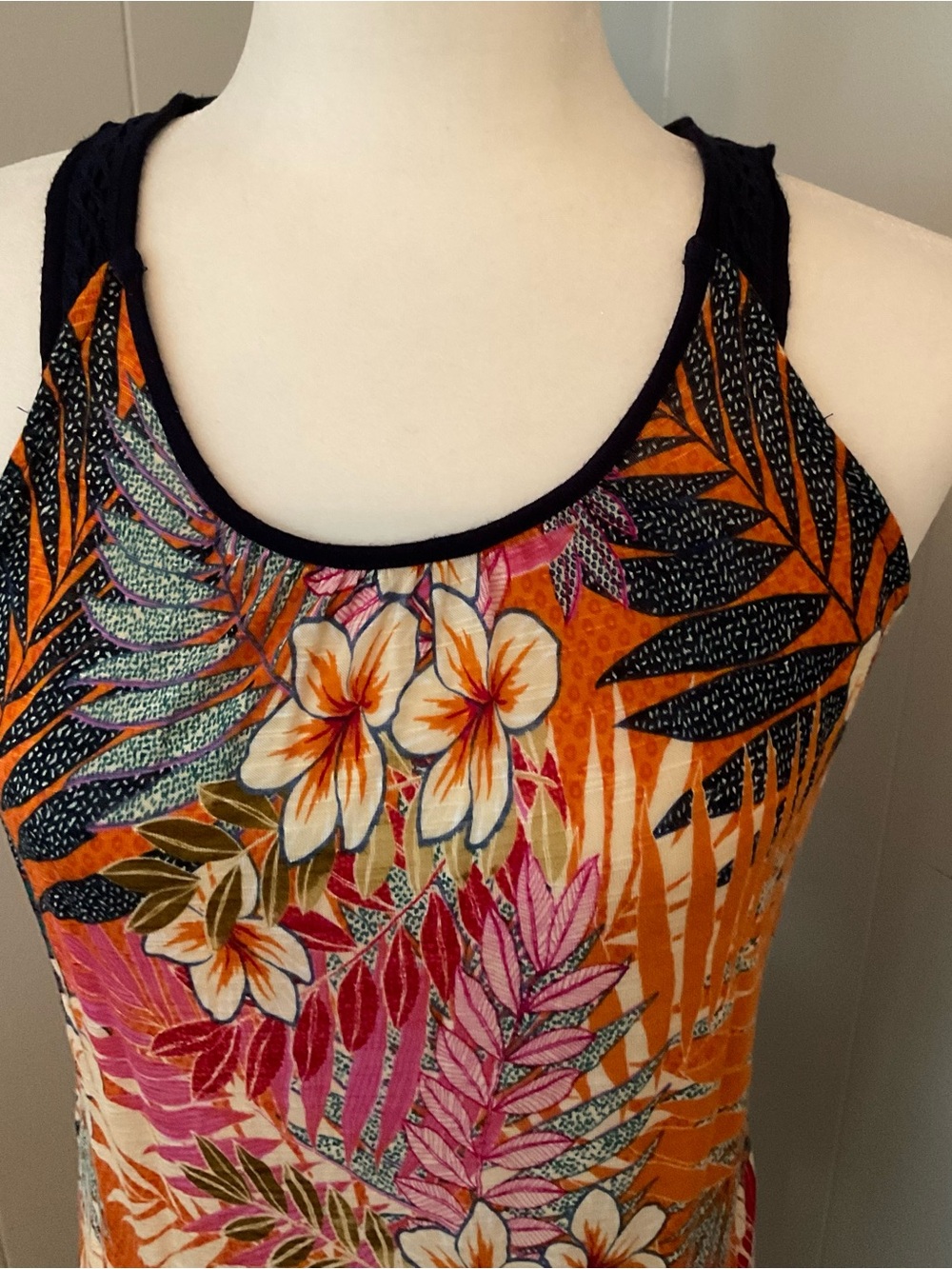 Cable & Gauge Orange Tropical Floral Racerback Tank - Picture 2 of 9